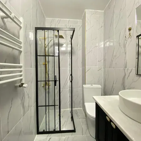 Refreshing Studio Flat In Kabatas Beyoglu Istanbul